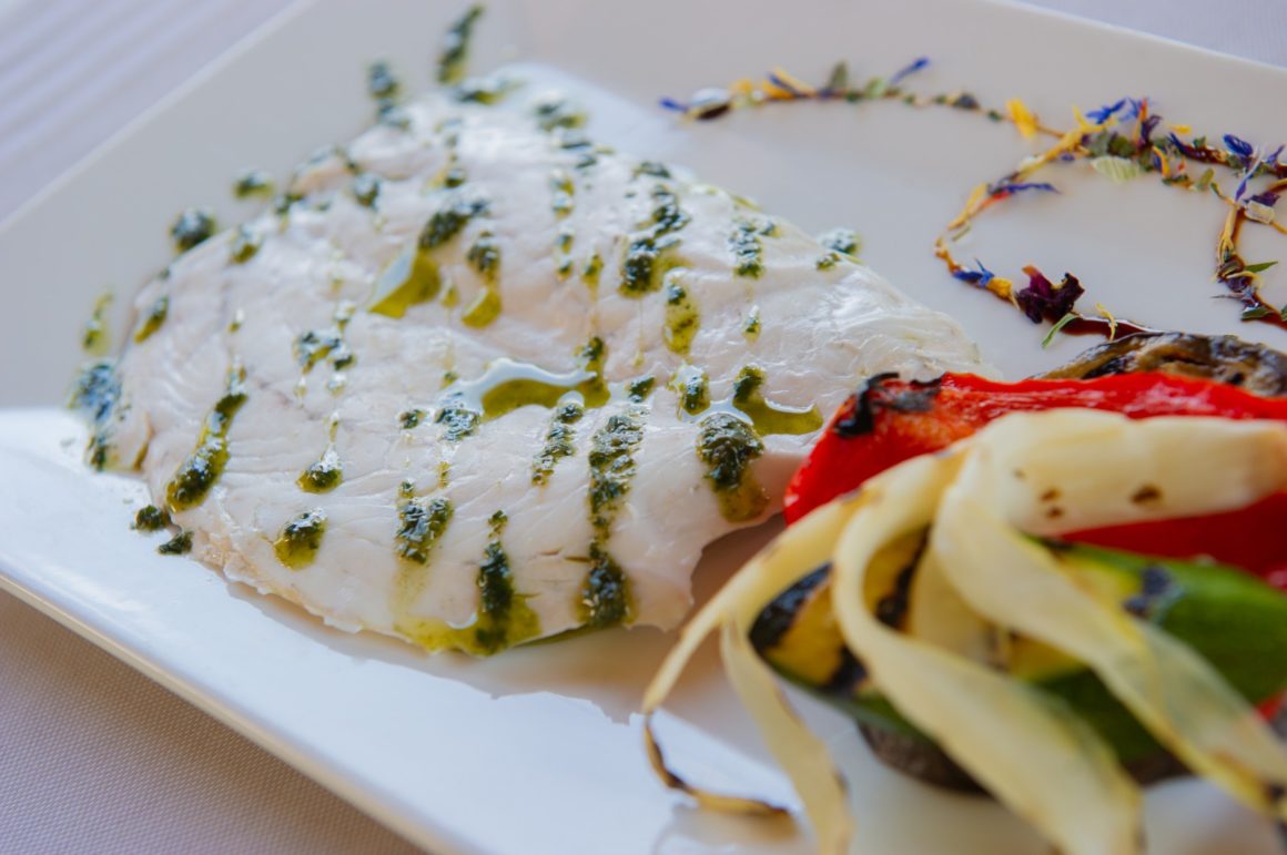 ristorante tradizionale nero balsamico modena mediterranean sea bass