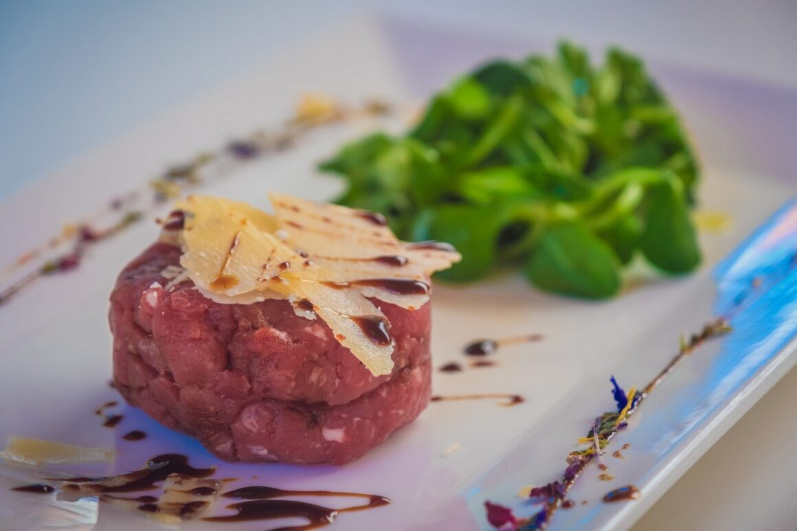 ristorante tradizionale nero balsamico modena ristorante nero balsamico modena tartare carne salada parmigiano reggiano aceto balsamico